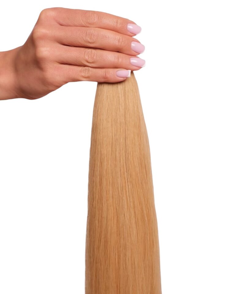 Włosy dziecięce 8.34 średni złoty blond