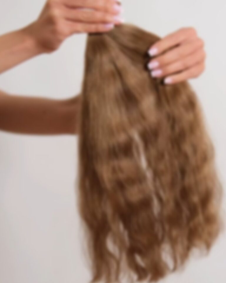 Włosy naturalne 6.2 falowane jasny chłodny brąz - obrazek 3