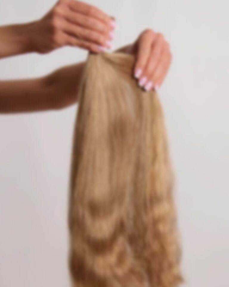 Włosy naturalne 7.7 falowane ciemny ciepły blond - obrazek 3