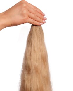 Włosy dziecięce 7.0-9.13 falowane ciemny blond z piaskowy blond